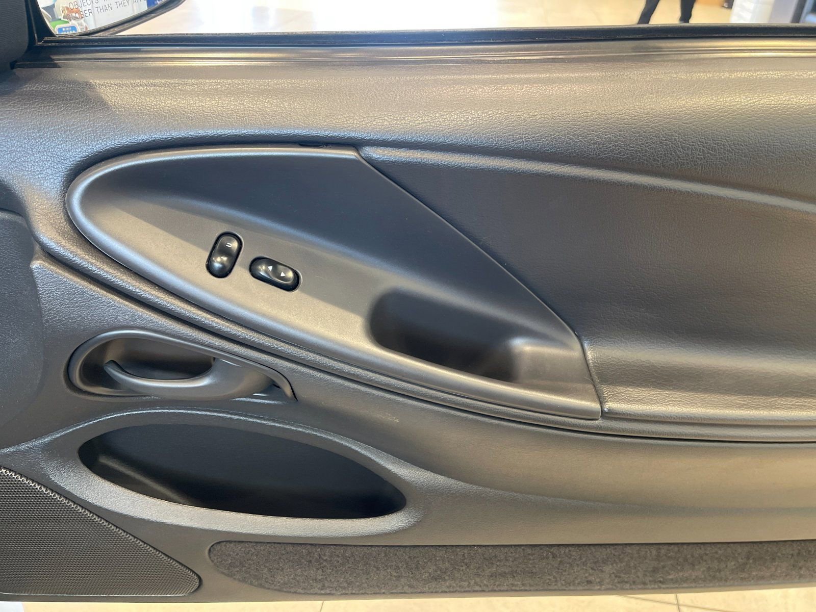 Used 2001 Ford Mustang Cobra RWD image 18