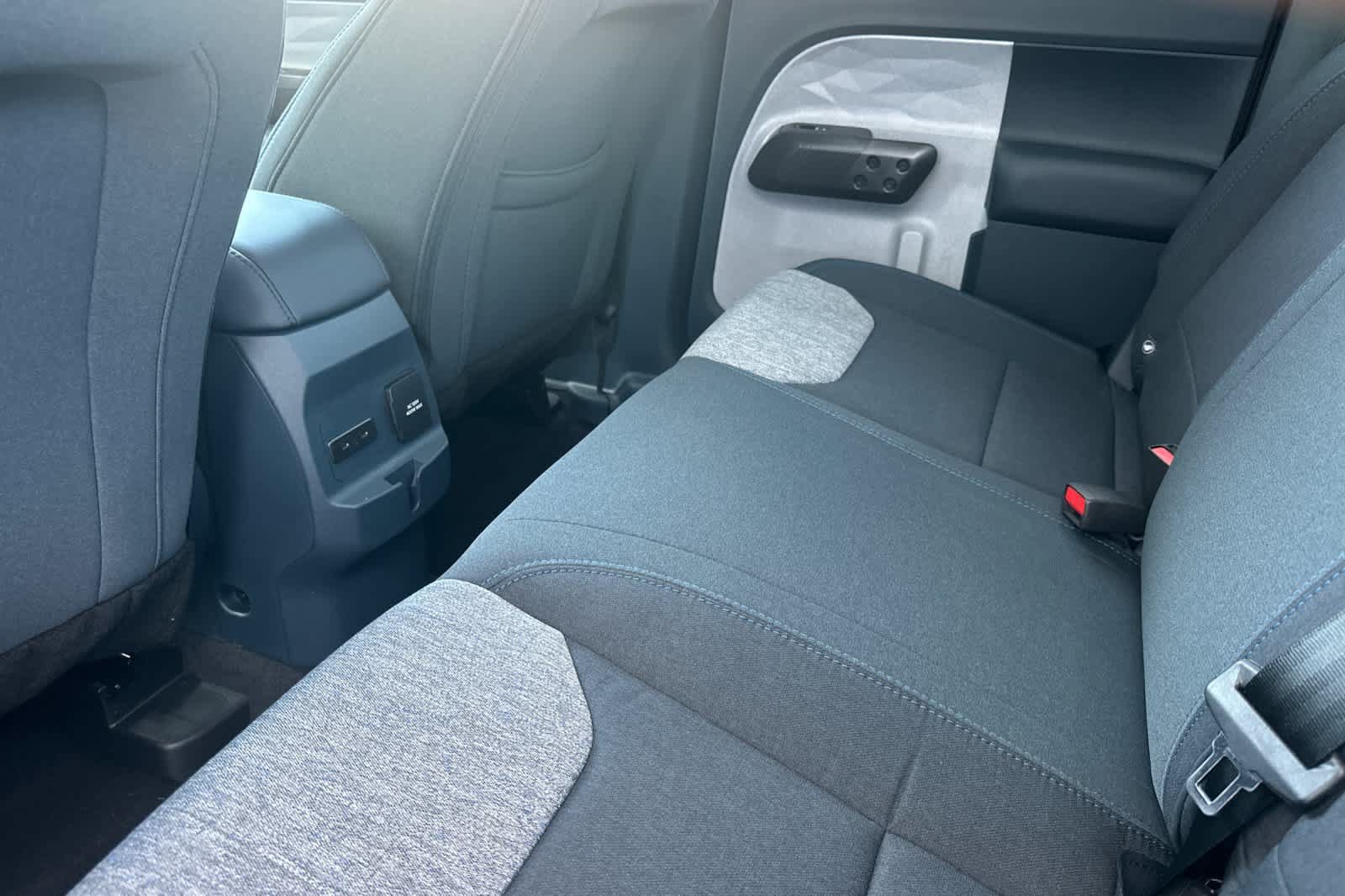 New 2026 Ford Maverick XLT w/ XLT Luxury Package FWD image 4
