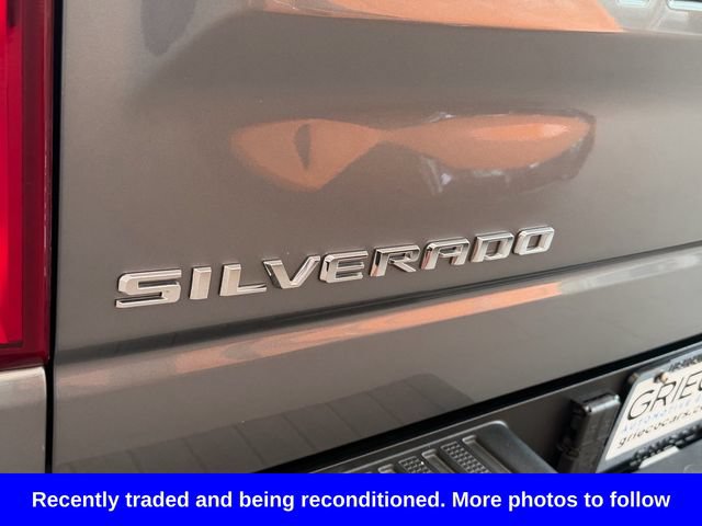 Used 2020 Chevrolet Silverado 1500 High Country w/ Technology Package AWD/4WD image 15