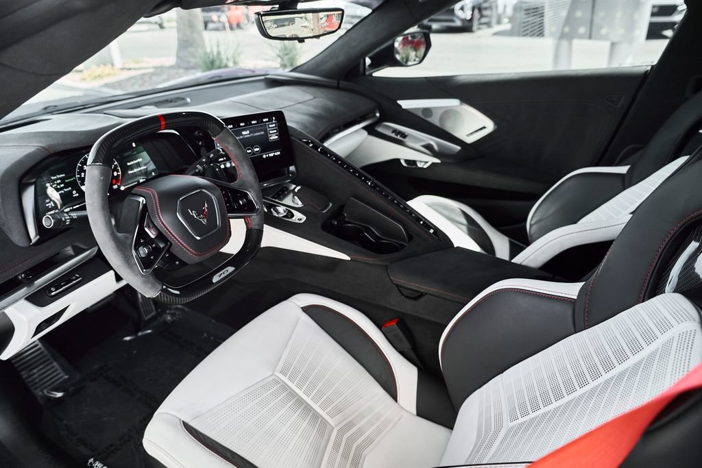 Used 2023 Chevrolet Corvette Z06 RWD image 19