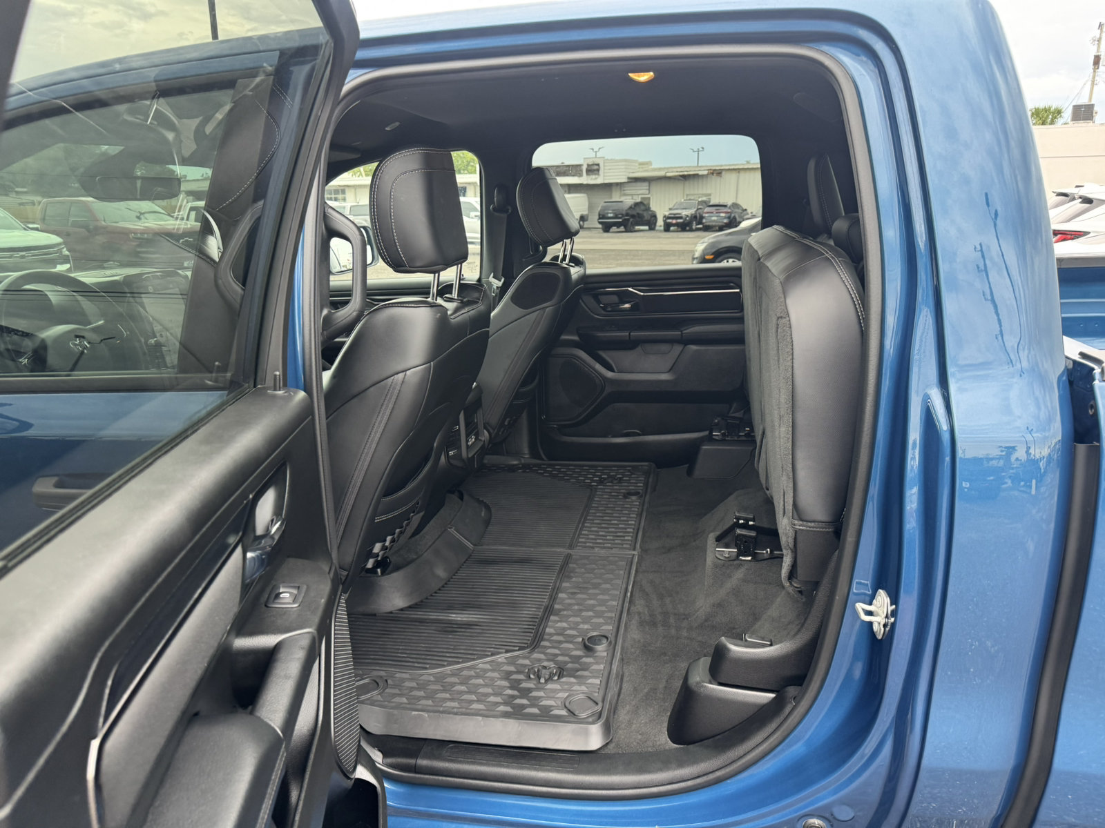 Used 2024 RAM 1500 Big Horn AWD/4WD image 13