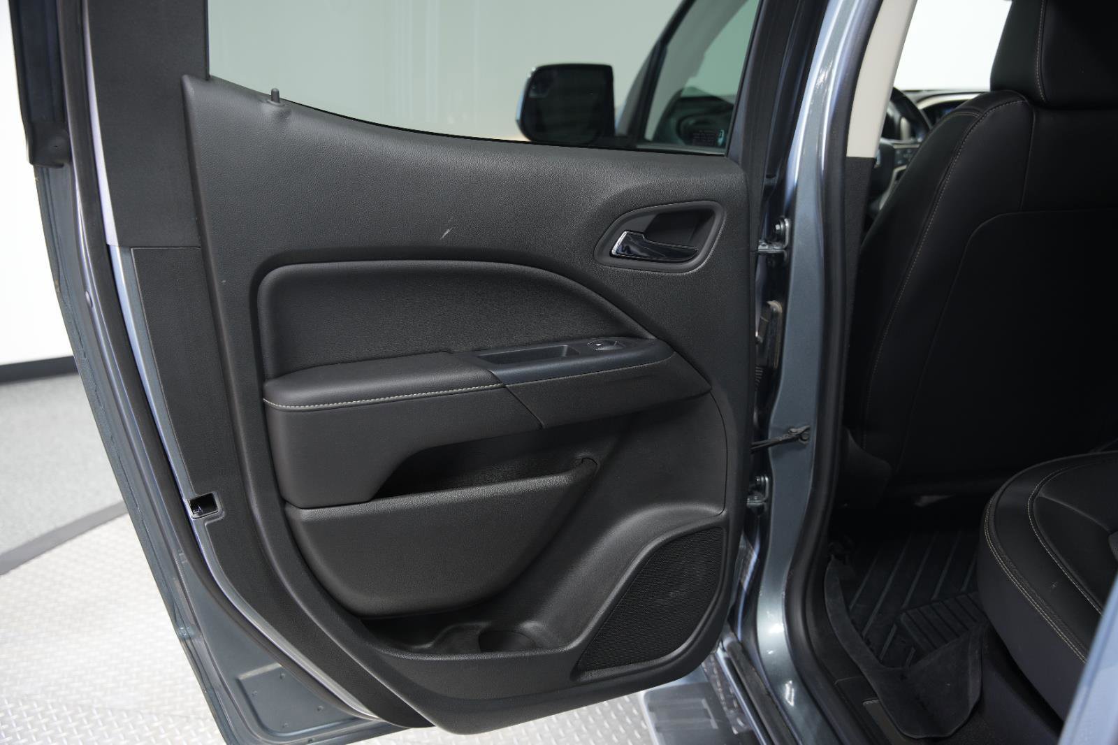 Used 2019 GMC Canyon Denali image 17