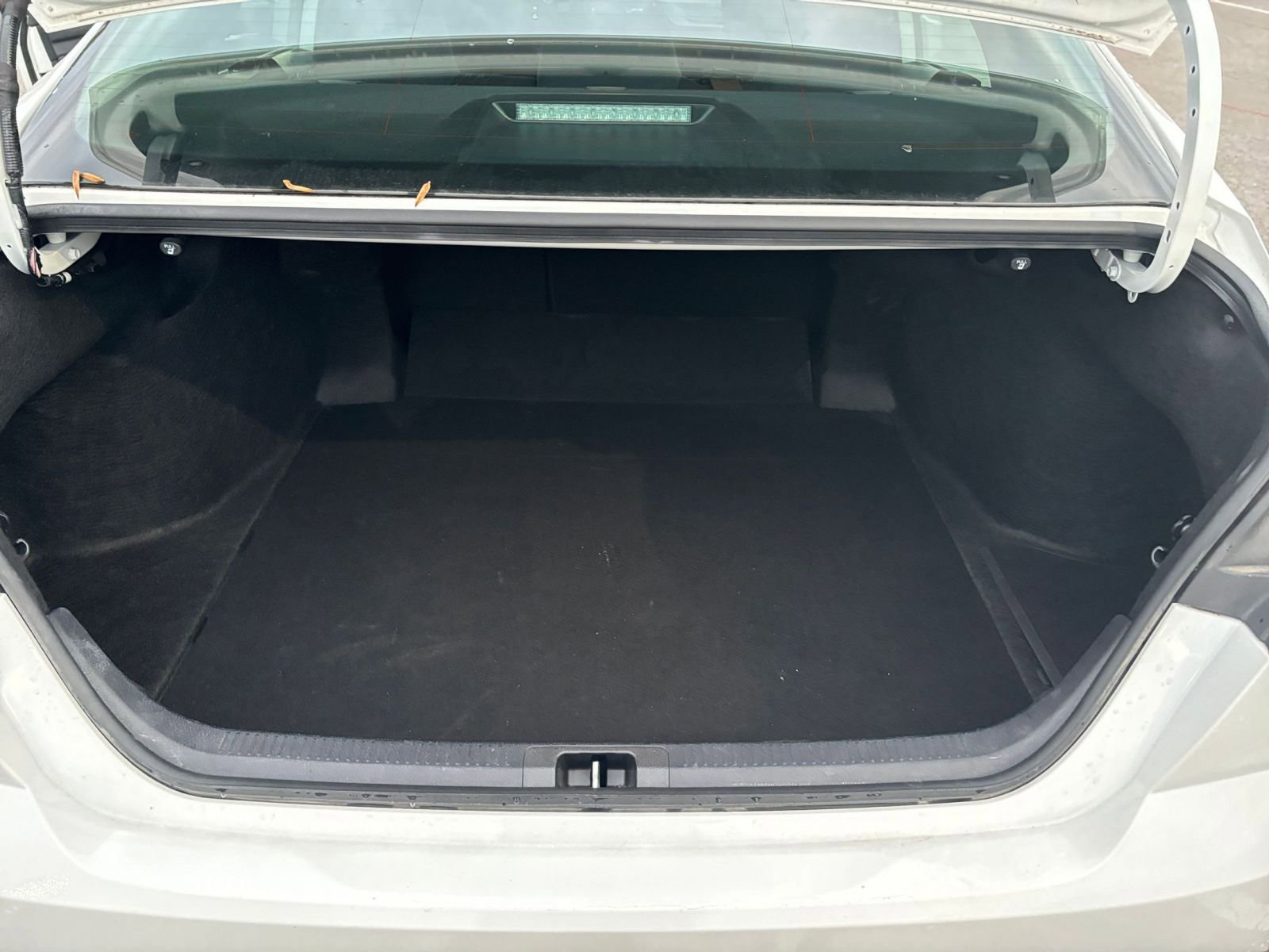 Used 2025 Toyota Camry LE image 30