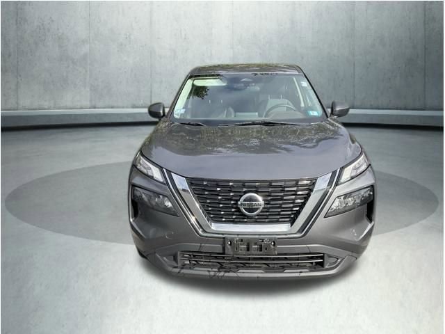 Used 2021 Nissan Rogue S image 2