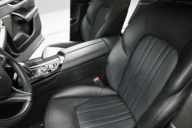 Used 2022 Maserati Levante GT AWD/4WD image 14