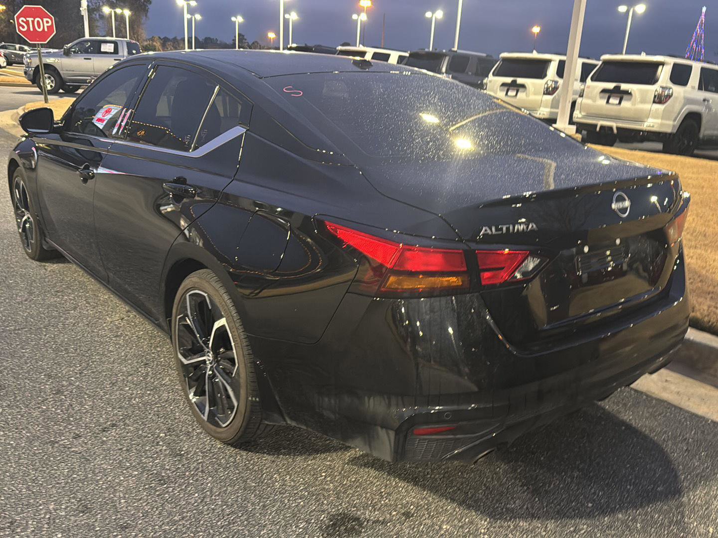 Used 2024 Nissan Altima 2.5 SR w/ SR Premium Package image 6