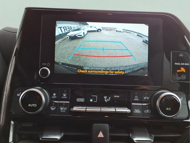 Used 2023 Toyota Highlander XLE image 19