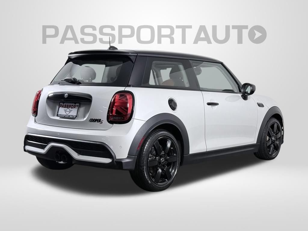 Used 2024 MINI Cooper S FWD image 7