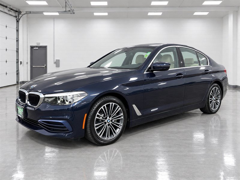 Used 2020 BMW 530i xDrive w/ Convenience Package AWD/4WD image 11