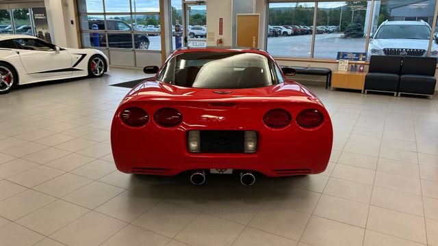 Used 1998 Chevrolet Corvette Coupe w/ Roof Pkg RWD image 4