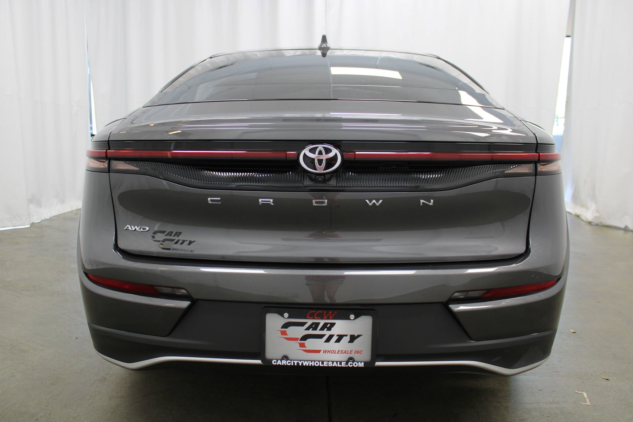 Used 2023 Toyota Crown AWD/4WD image 7