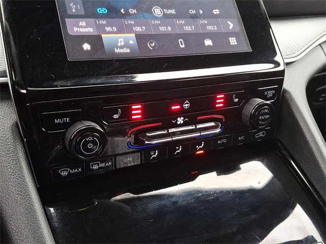 Used 2023 Jeep Grand Cherokee L Laredo image 19