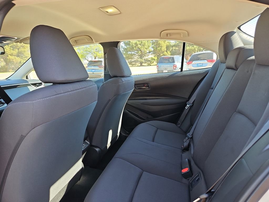 Used 2025 Toyota Corolla LE image 16