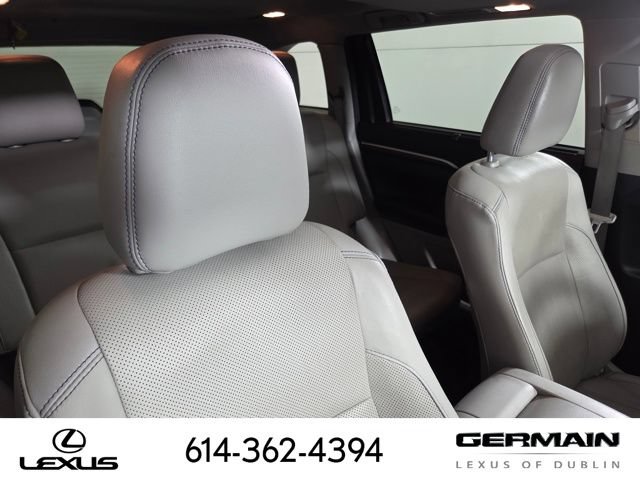 Used 2016 Toyota Highlander Limited AWD/4WD image 19