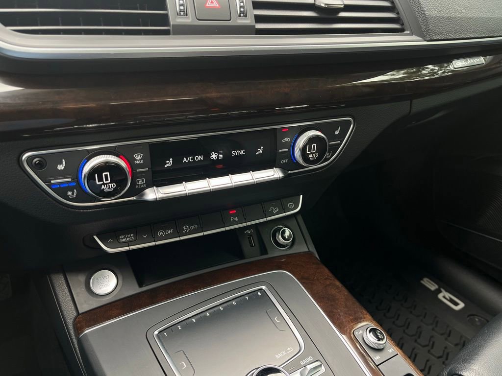 Used 2018 Audi Q5 2.0T Premium Plus w/ Premium Plus Package AWD/4WD image 22