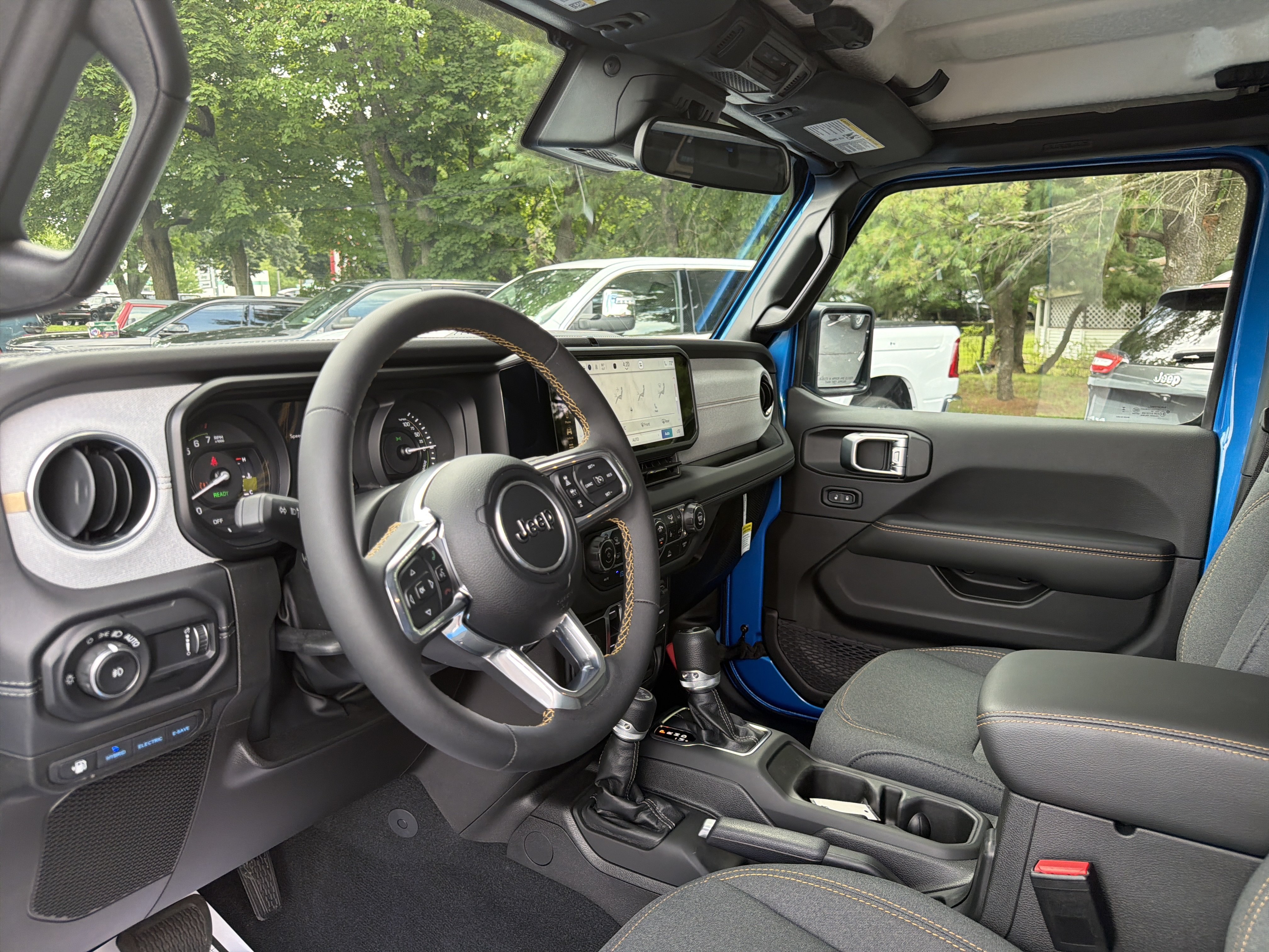 Certified 2024 Jeep Wrangler Unlimited Sahara AWD/4WD image 20