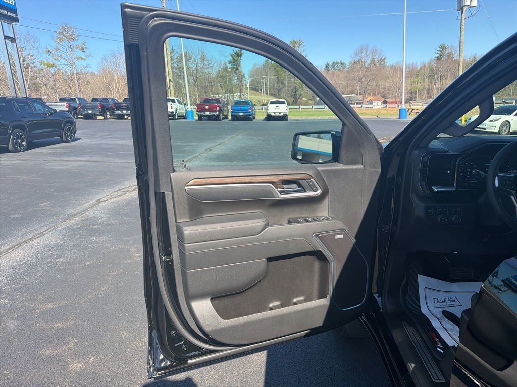 New 2026 Chevrolet Silverado 1500 RST w/ RST All Star Premium Package image 16