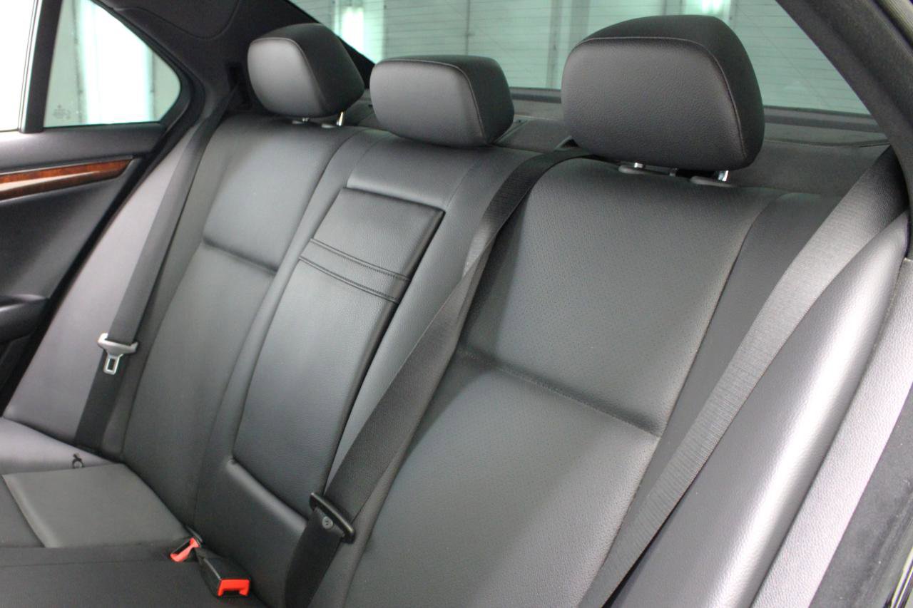 Used 2011 Mercedes-Benz C 300 Sedan image 39