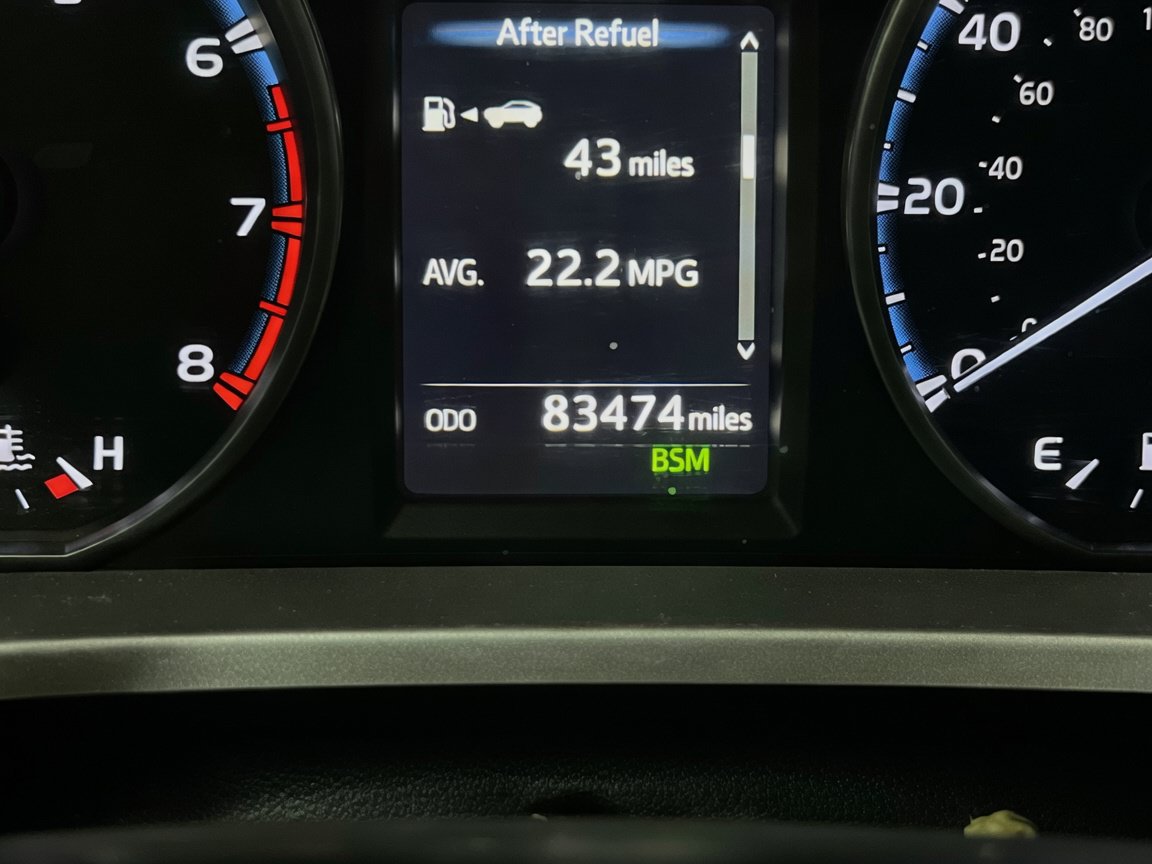 Used 2018 Toyota RAV4 XLE AWD/4WD image 8