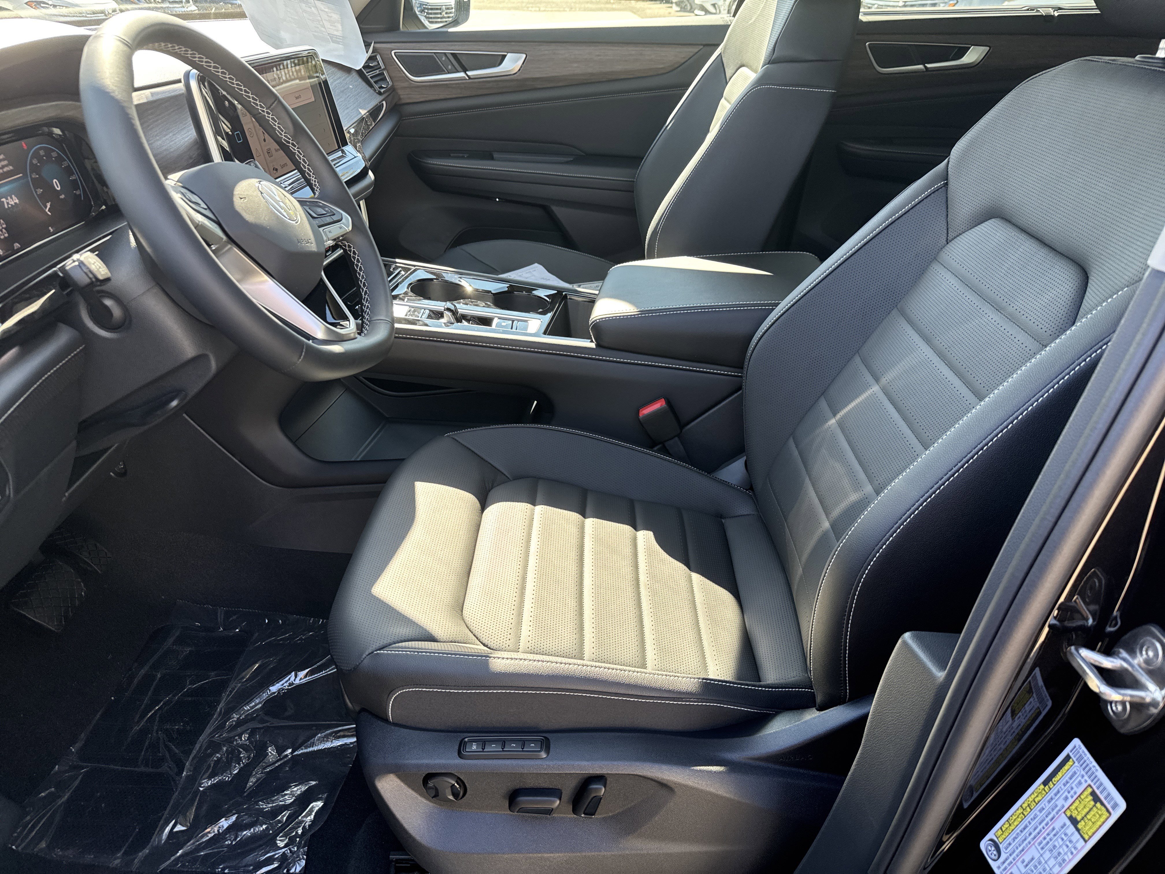 New 2026 Volkswagen Atlas SEL image 5