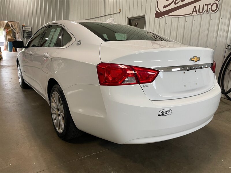 Used 2018 Chevrolet Impala LS FWD image 3