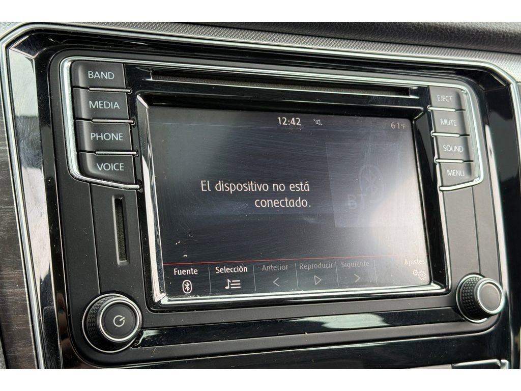 Used 2017 Volkswagen Passat 1.8T SE w/ SE Lighting Package image 19