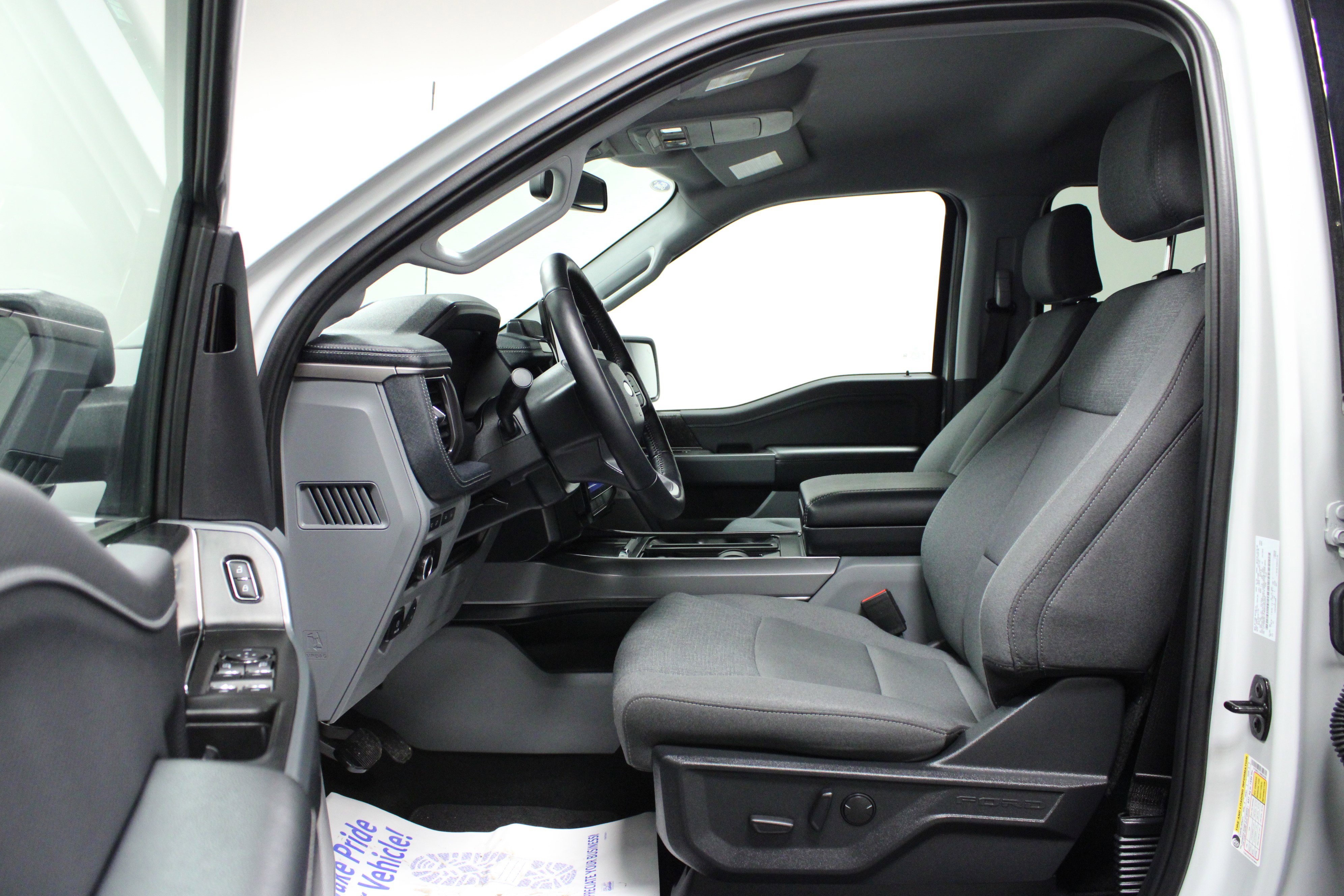 Used 2024 Ford F150 Lightning Flash image 12