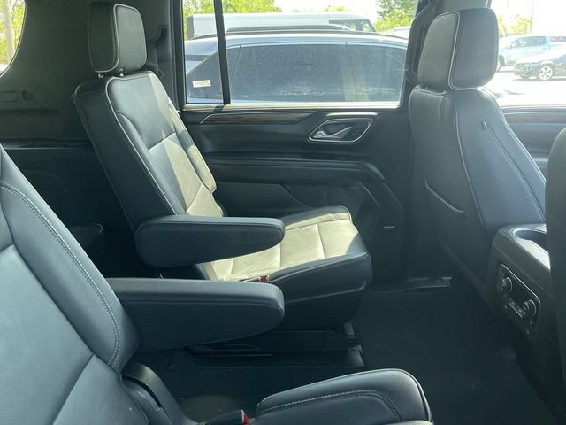 Used 2023 Chevrolet Suburban Premier RWD image 10