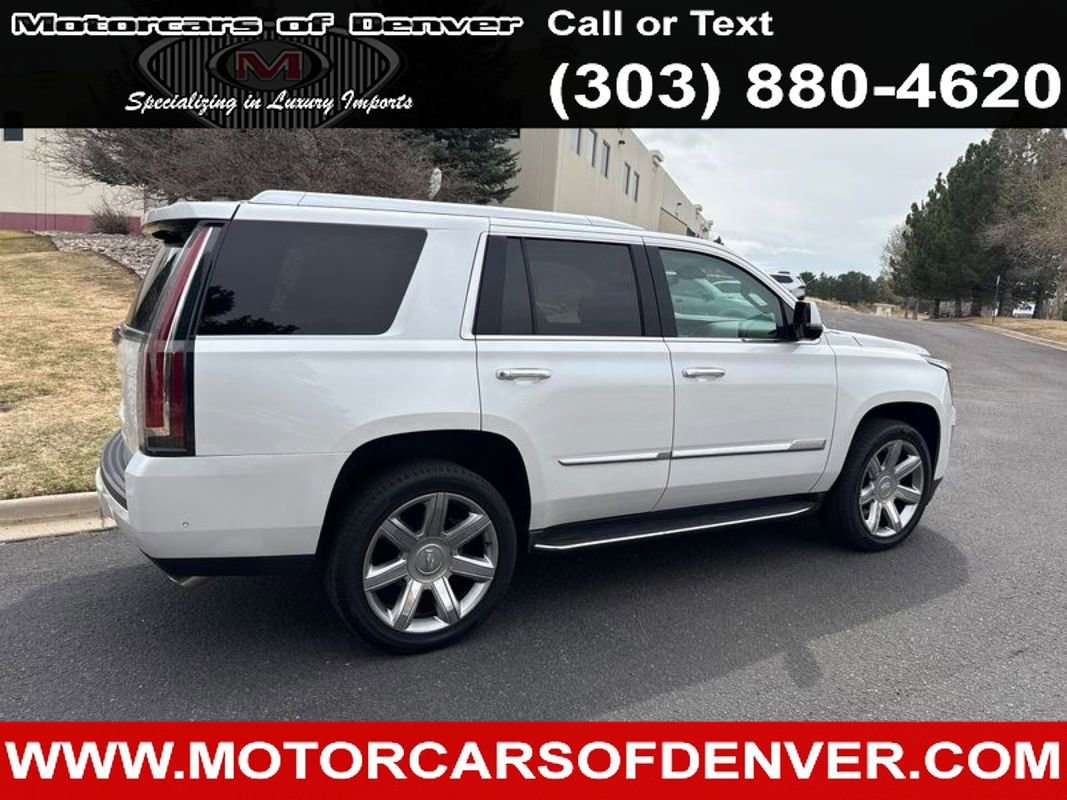 Used 2019 Cadillac Escalade Luxury AWD/4WD image 4