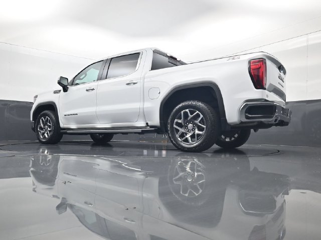 Certified 2023 GMC Sierra 1500 SLT w/ SLT Premium Plus Package AWD/4WD image 27