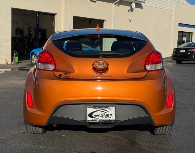 Used 2016 Hyundai Veloster image 7