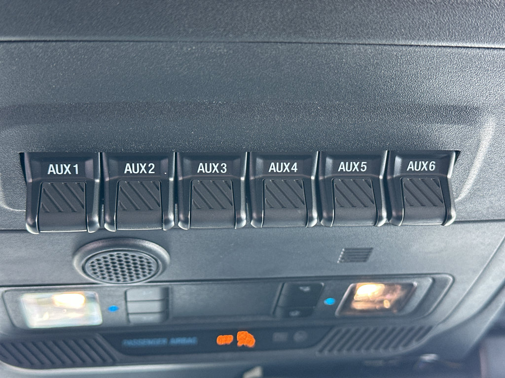 New 2025 Ford Bronco Badlands image 25