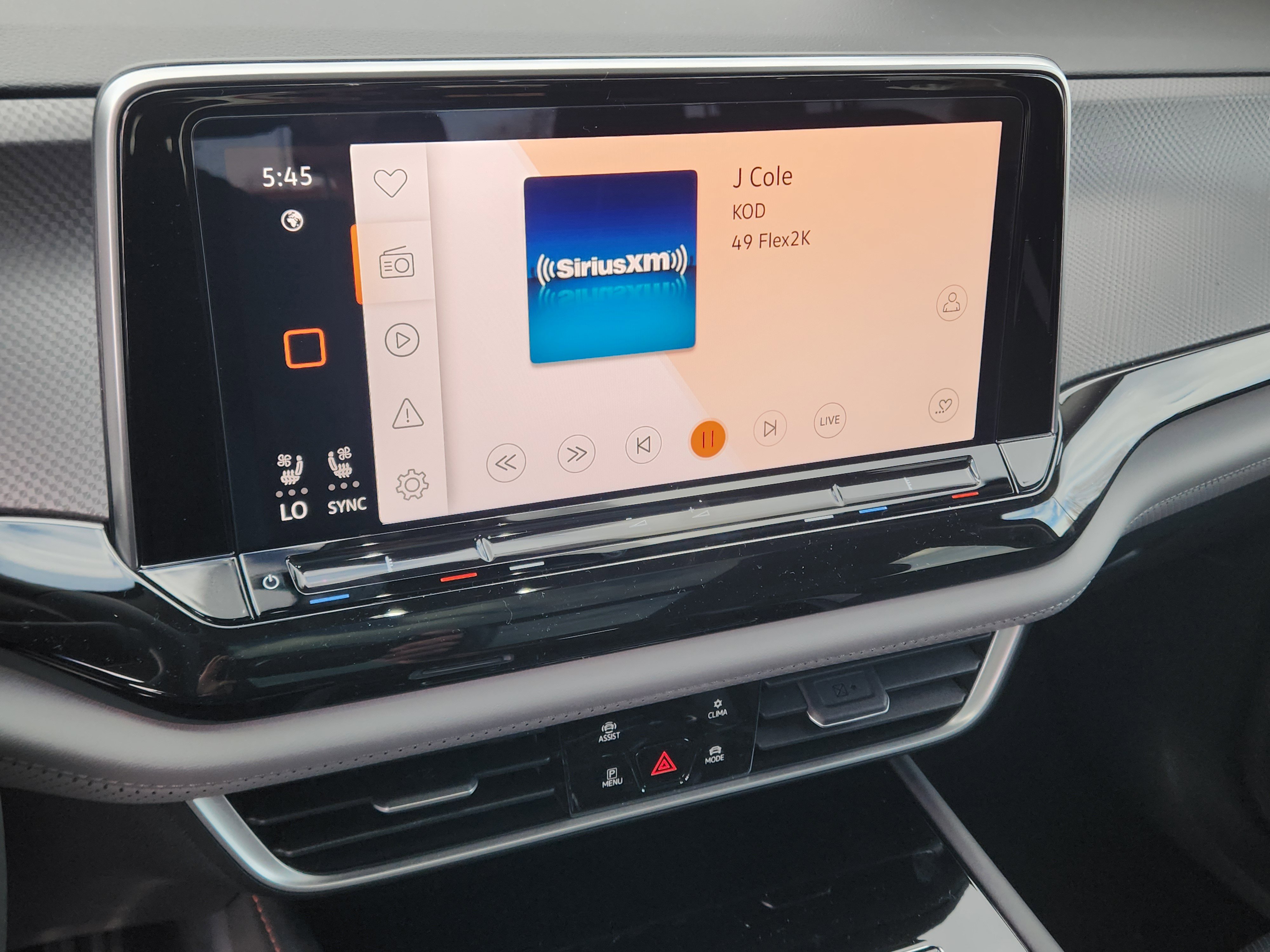 New 2026 Volkswagen Atlas Peak Edition AWD/4WD image 12