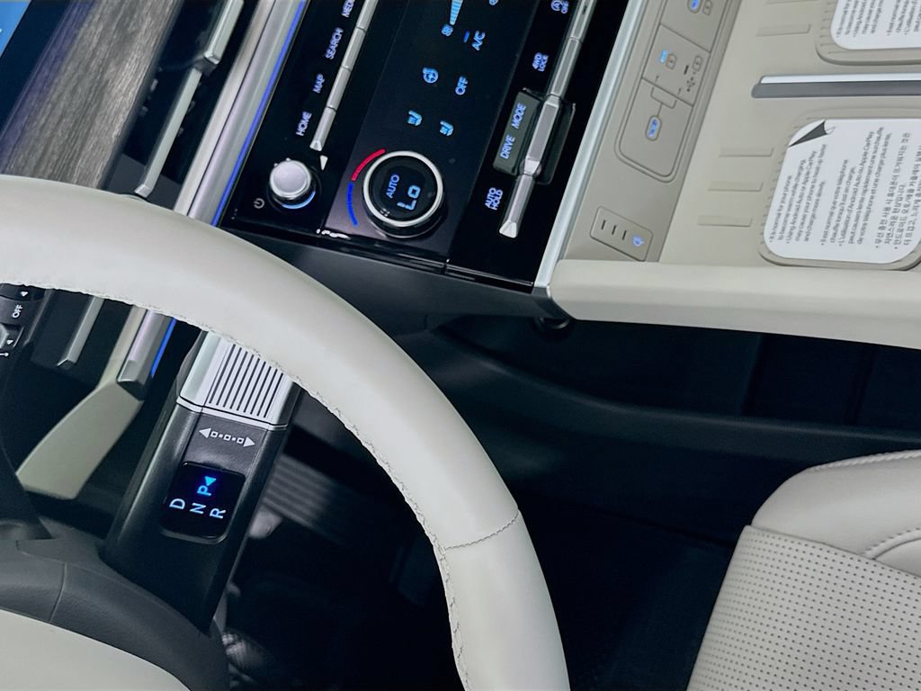 New 2026 Hyundai Santa Fe Limited AWD/4WD image 15