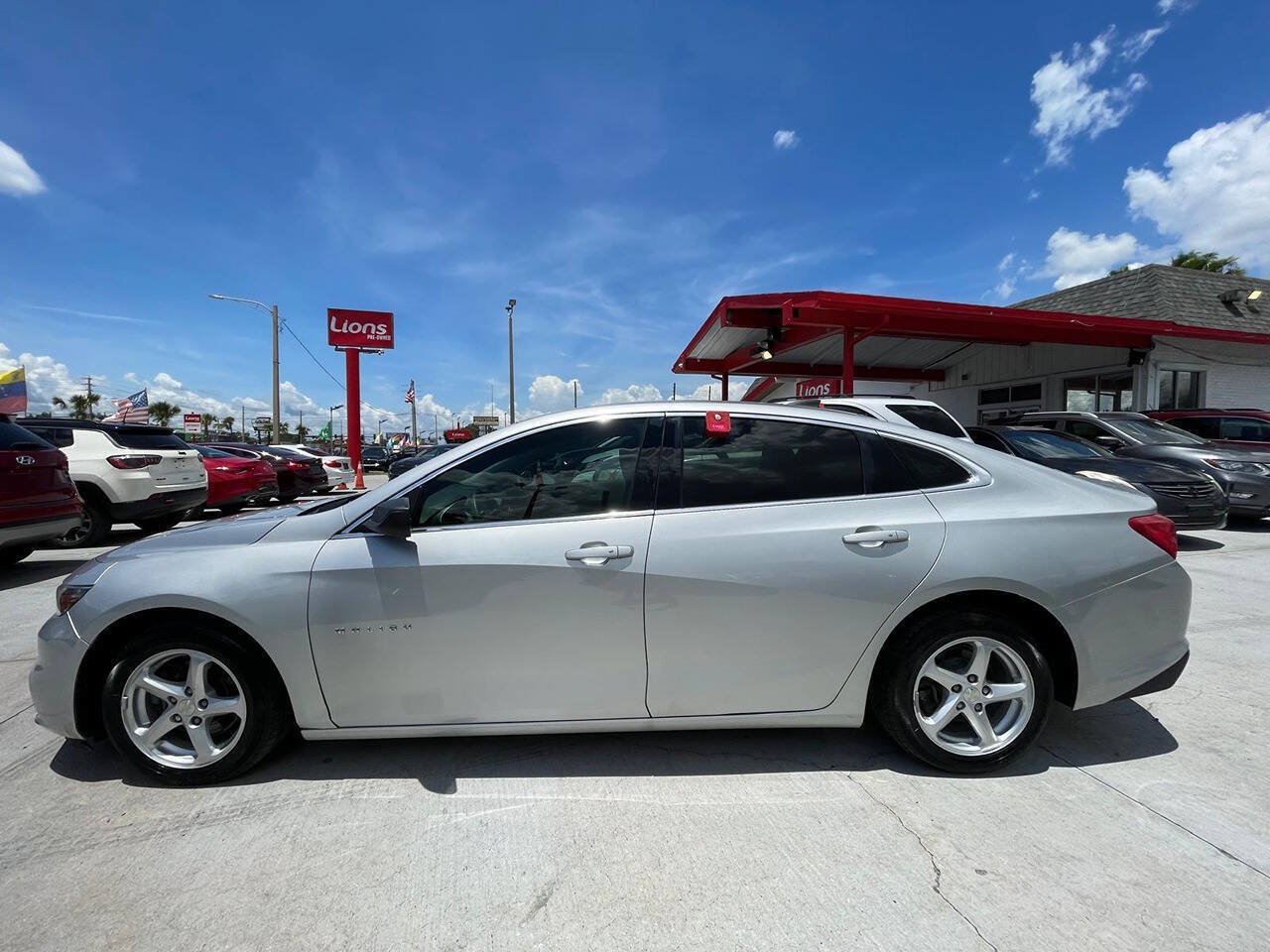 Used 2018 Chevrolet Malibu LS FWD image 5