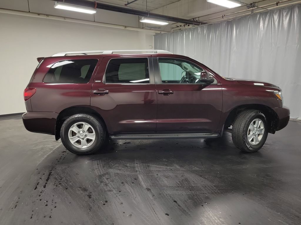 Used 2018 Toyota Sequoia SR5 image 9