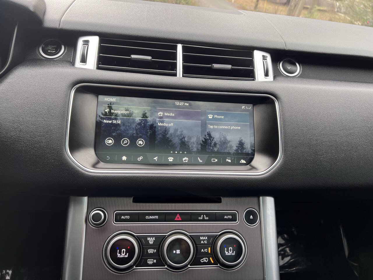 Used 2017 Land Rover Range Rover Sport HSE image 26