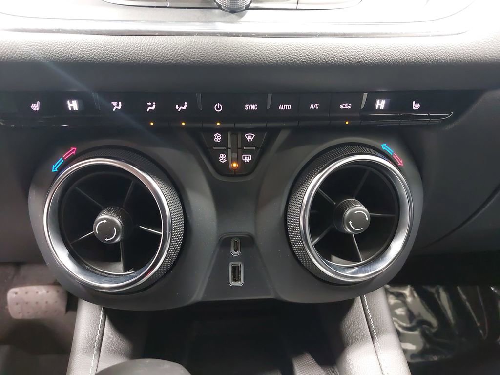 Used 2023 Chevrolet Blazer LT w/ Convenience Package image 21