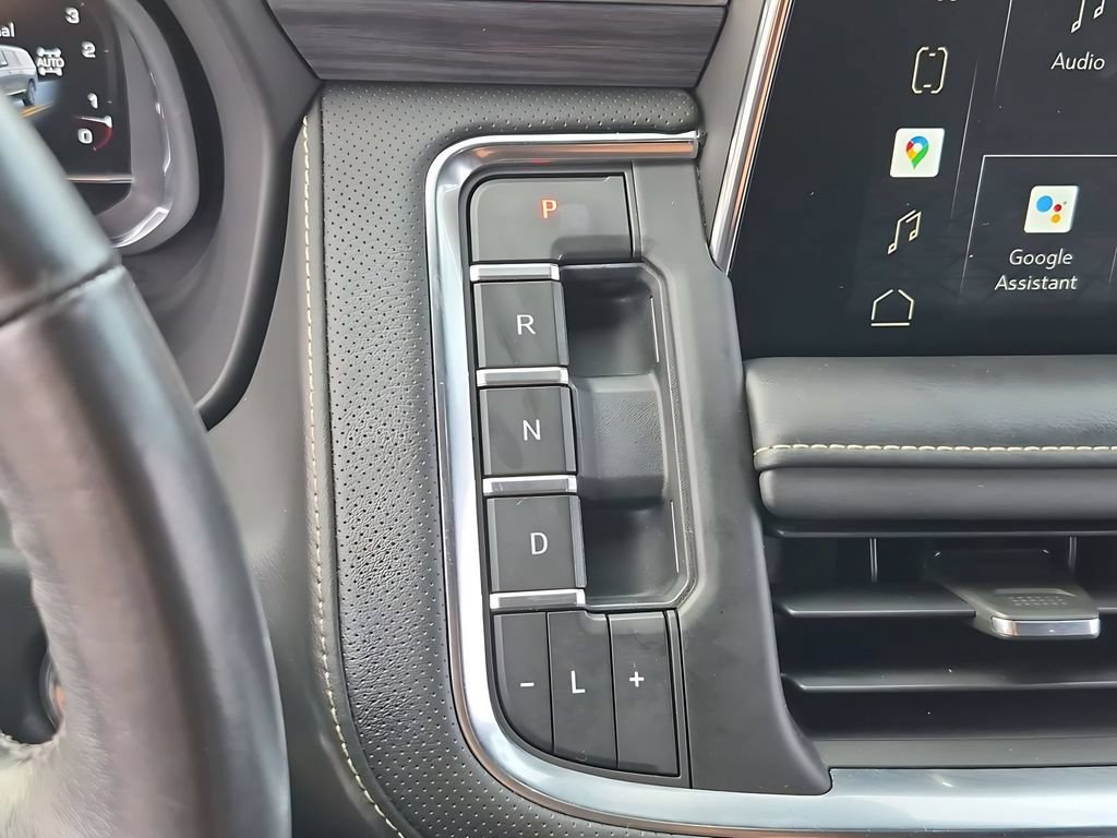 Used 2022 GMC Yukon SLT w/ SLT Premium Package AWD/4WD image 16