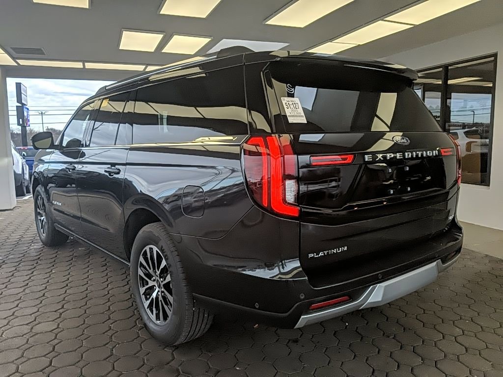 Used 2025 Ford Expedition Max Platinum image 9