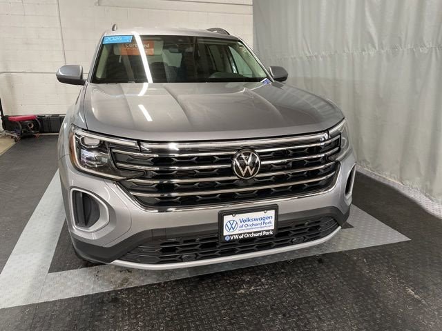 Certified 2024 Volkswagen Atlas SE AWD/4WD image 1