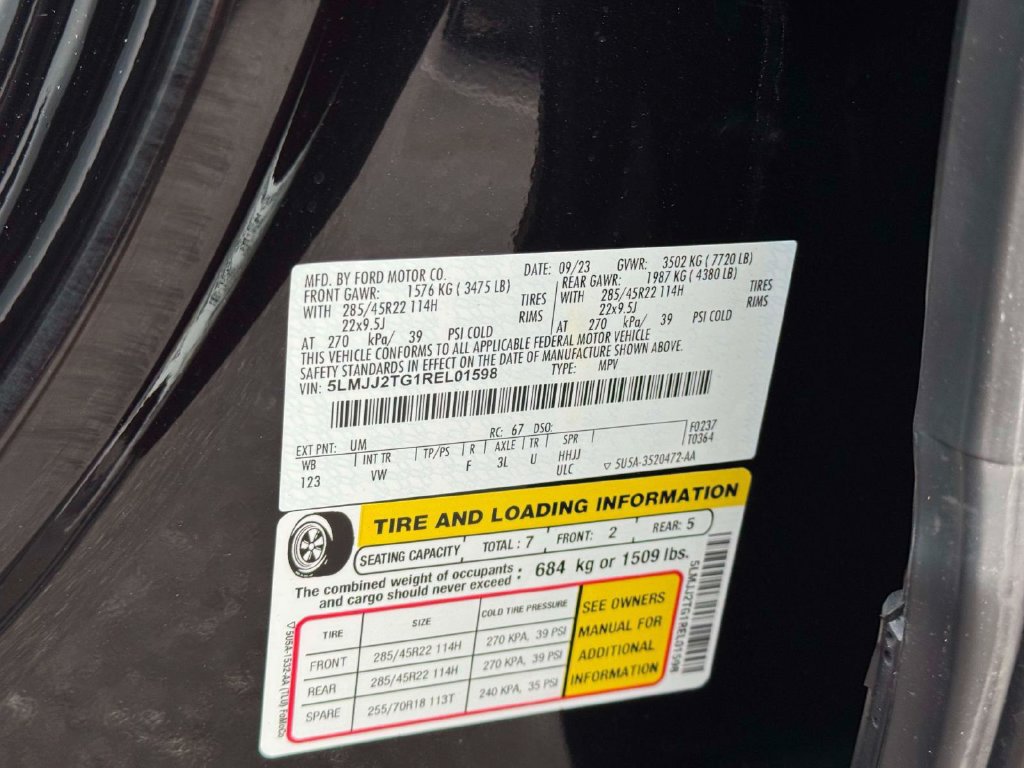 Used 2024 Lincoln Navigator Black Label AWD/4WD image 34