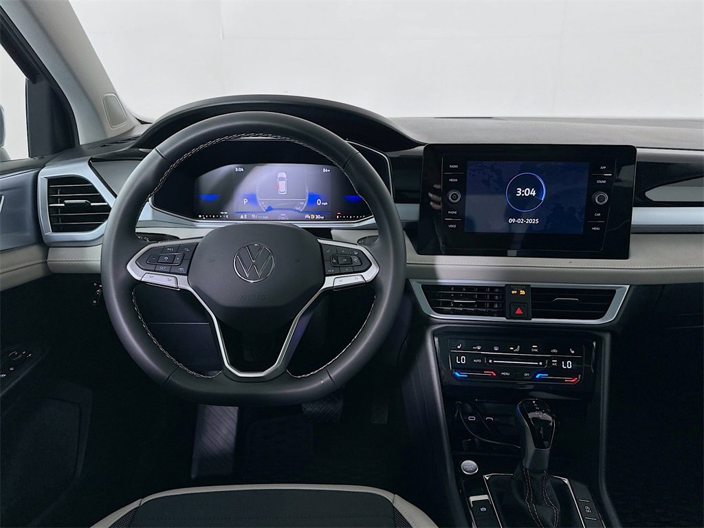New 2025 Volkswagen Taos SE image 19