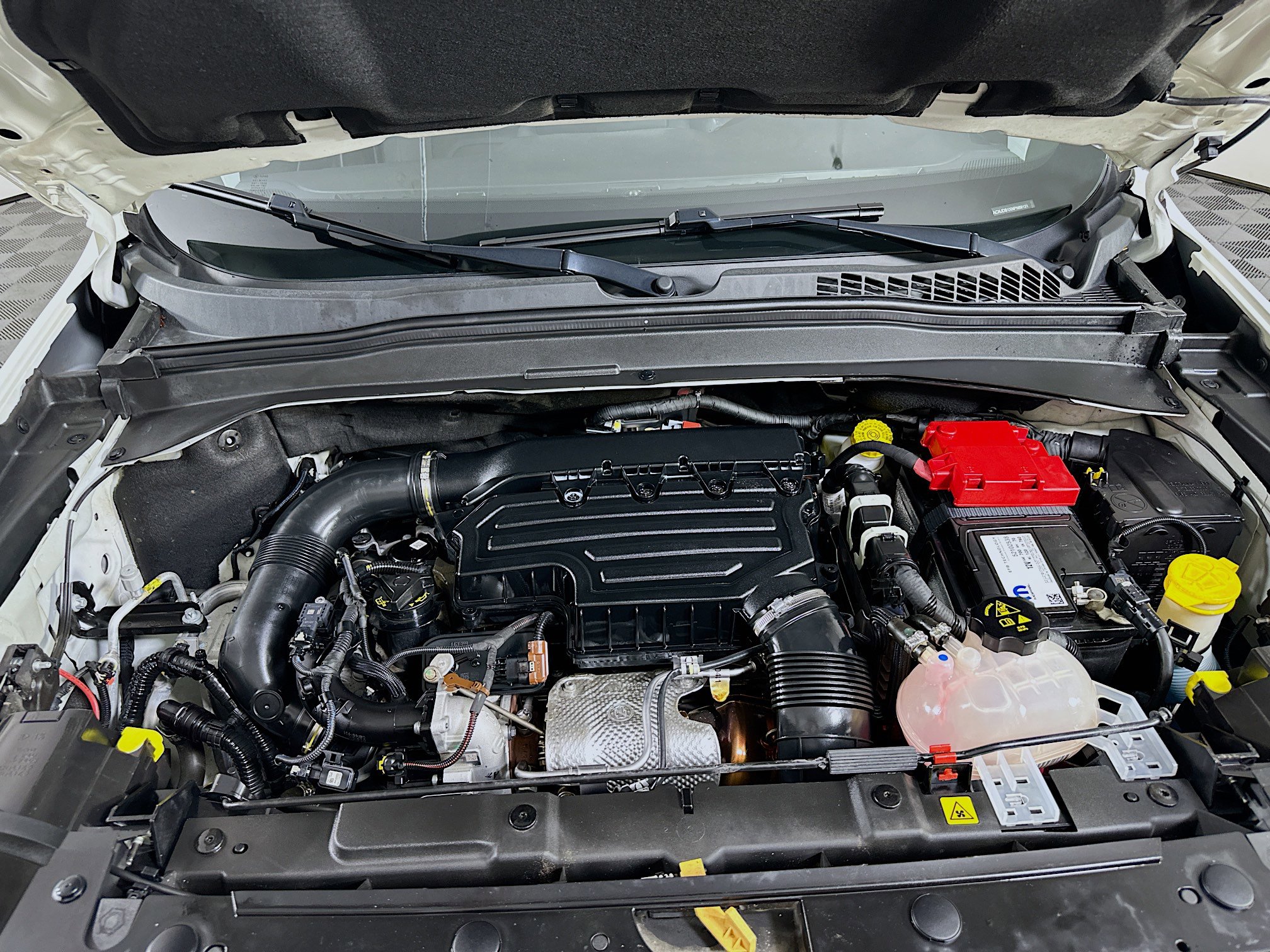 Used 2022 Jeep Renegade Latitude AWD/4WD image 32