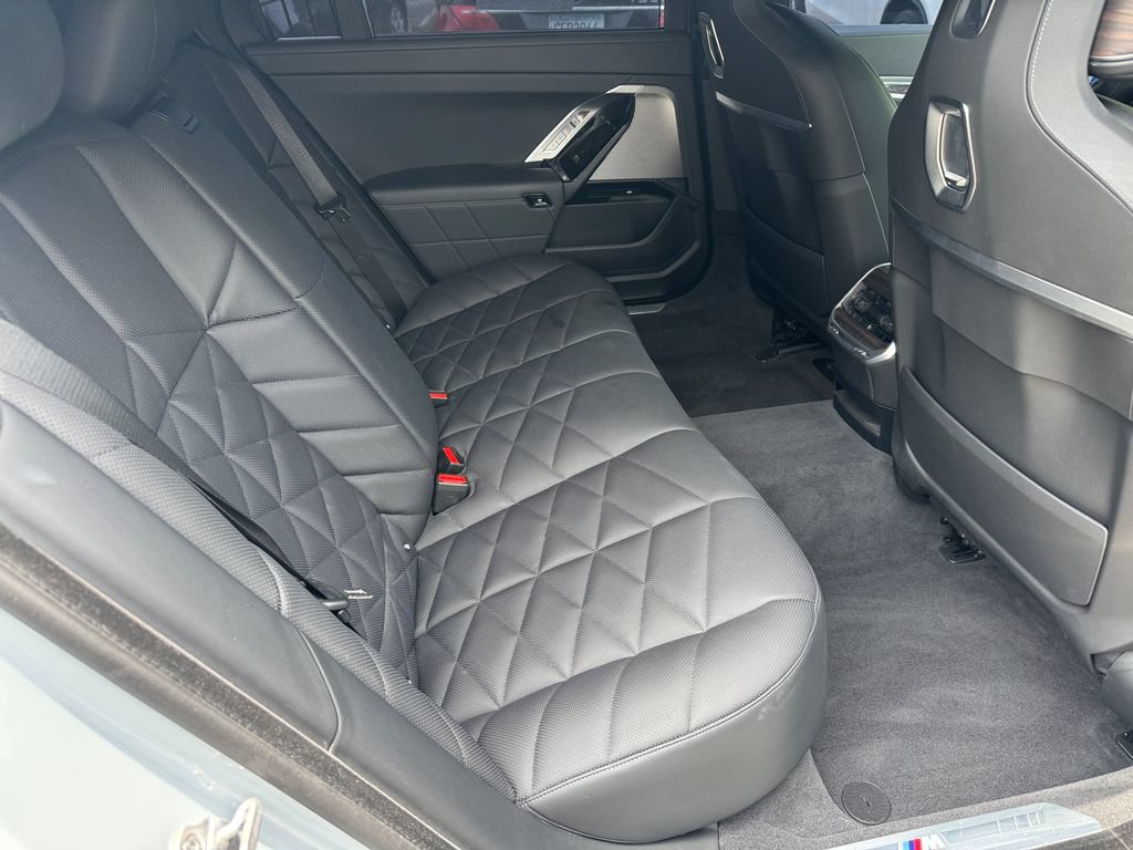 Used 2023 BMW 740i w/ Parking Assistance Package RWD image 20