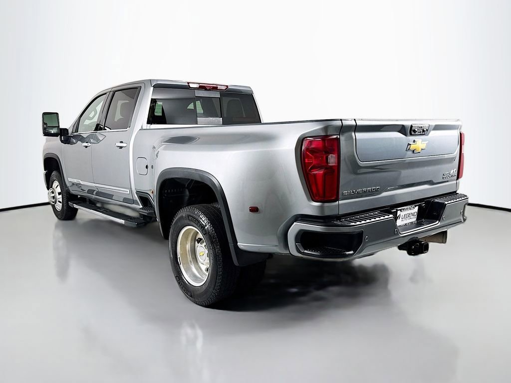Used 2024 Chevrolet Silverado 3500 High Country w/ High Country Premium Package image 8