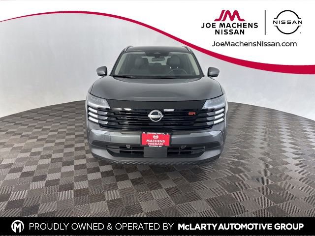 Certified 2025 Nissan Kicks SR image 2