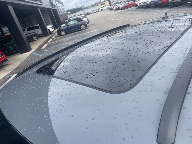 Used 2023 Volkswagen Atlas Cross Sport SEL R-Line image 29