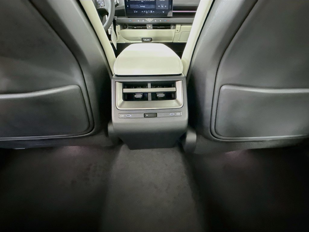 New 2026 Lexus ES 350h AWD w/ Accessory Package (K3) image 18