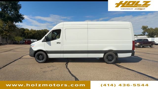Used 2025 Mercedes-Benz Sprinter 2500 image 6